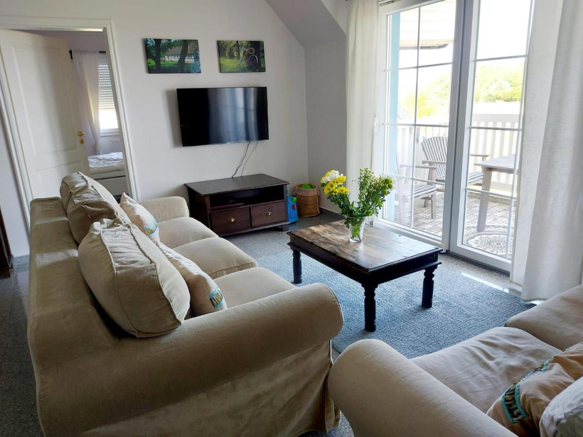 Hochwertige Ferienwohnung Direkt Am Hafen Mit Balkon Karlshagen Exterior foto